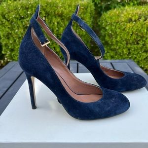 Ava & Aiden blue suede Mary Jane Pumps 5.5